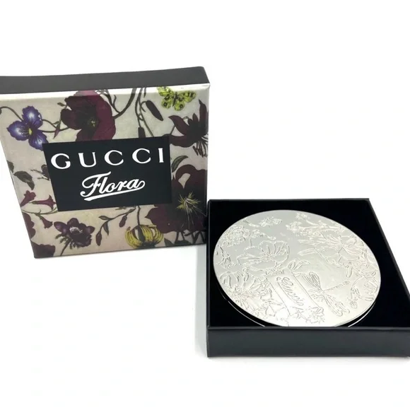 Gucci Flora Silver Floral Compact Mirror NIB - Picture 3 of 3